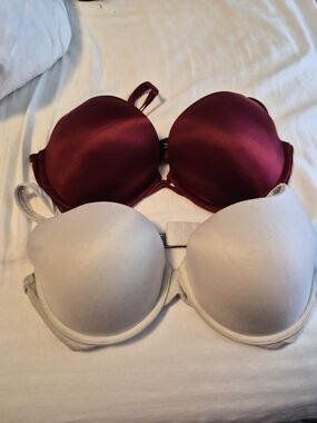 VS Bras - Set Of 2 - 38C